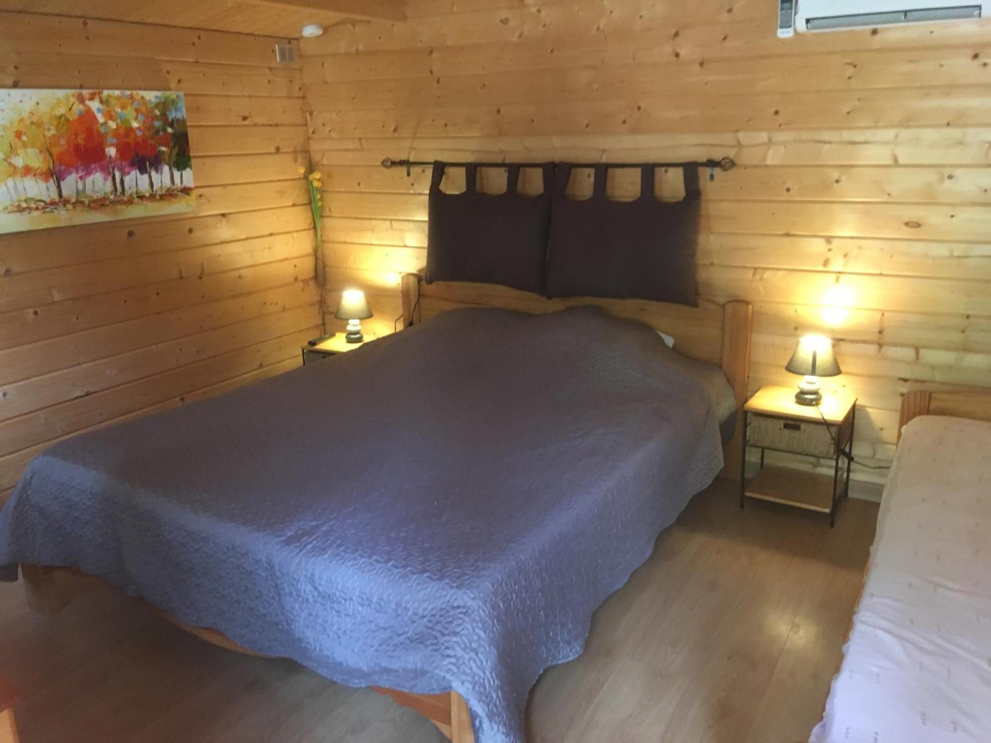 Mas De La Pinede Ex-Les Arbousiers Bed & Breakfast Bollene Exterior photo